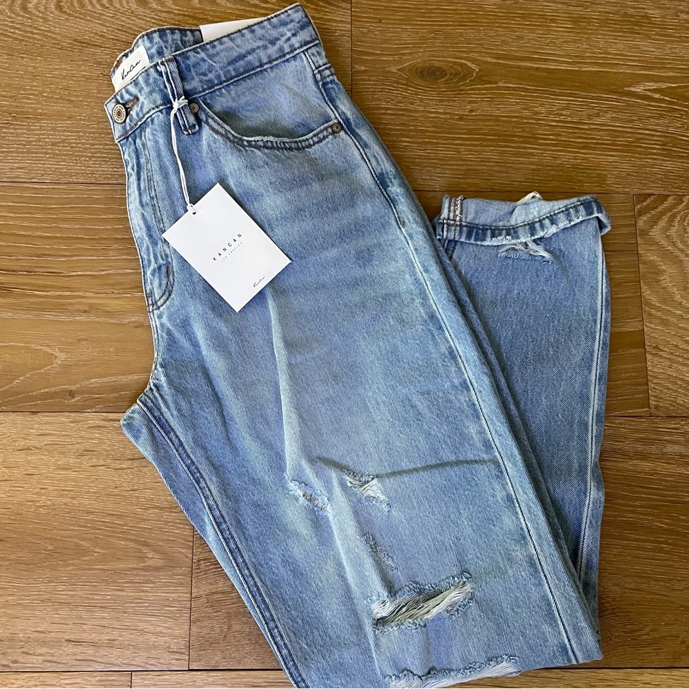 Vici Monroe High Rise Rigid Loose Fit Distressed Jeans